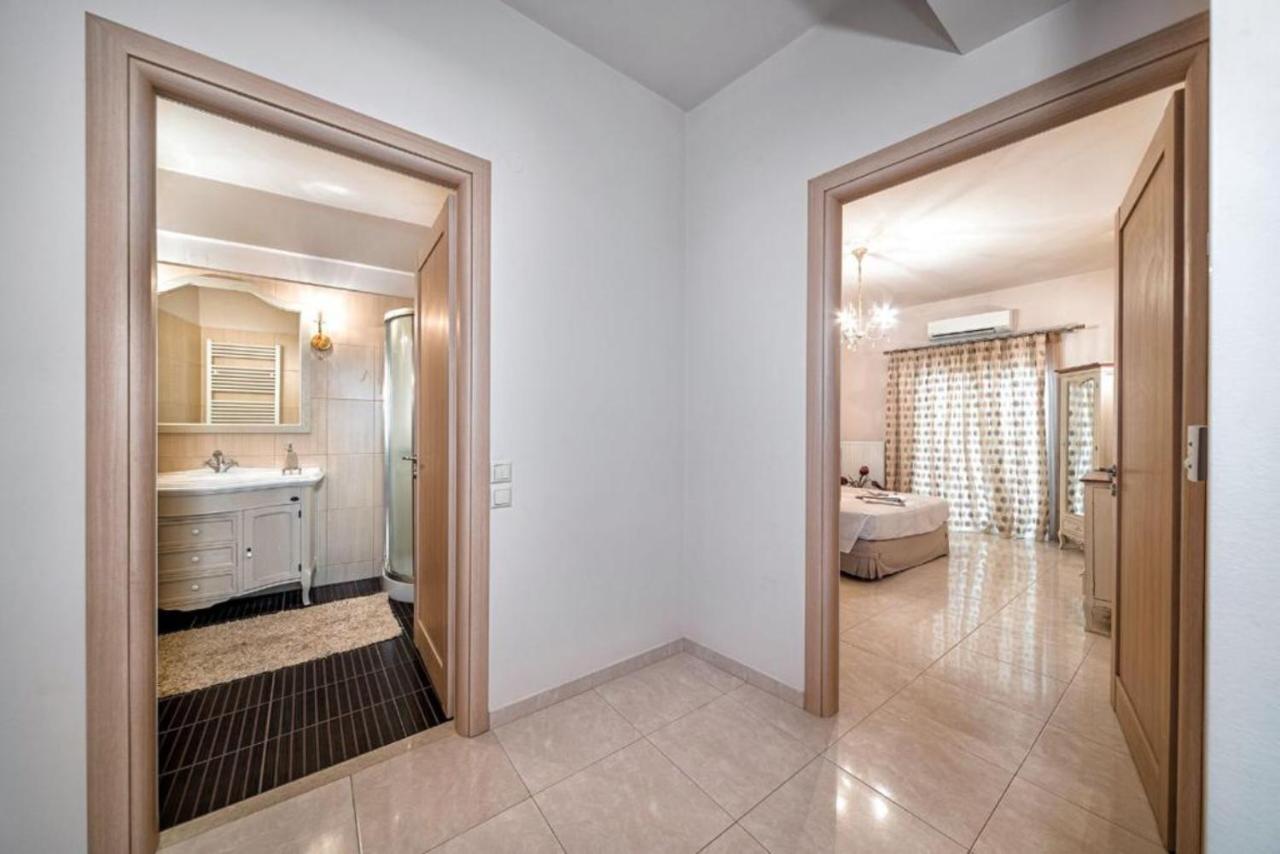 Ioannas Luxury Apartment In Istron Kalo Chorio  ภายนอก รูปภาพ